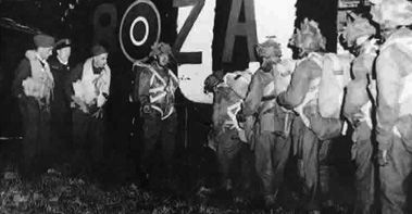 0350 British Paratroopers Attack Ranville