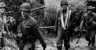 1200 Paratroopers Link Up With Troops From Utah Beach