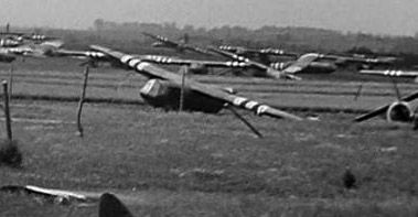 2100 British 6th Airborne Brigade Land By Glider