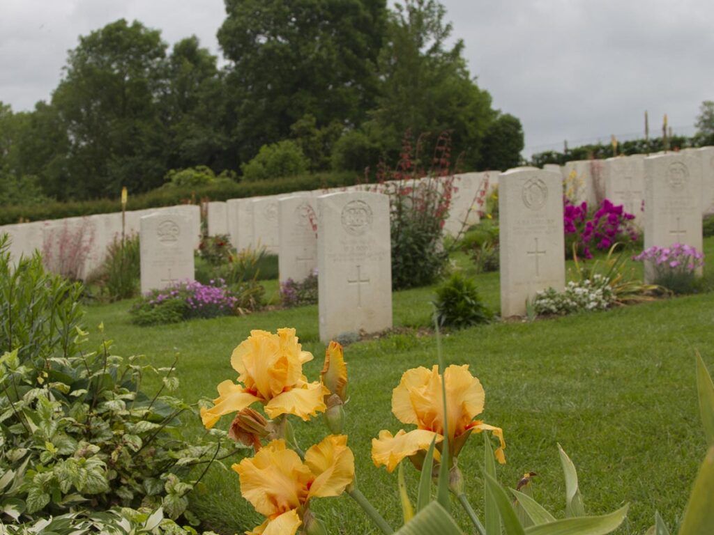 Brouay War Cemetery Grounds