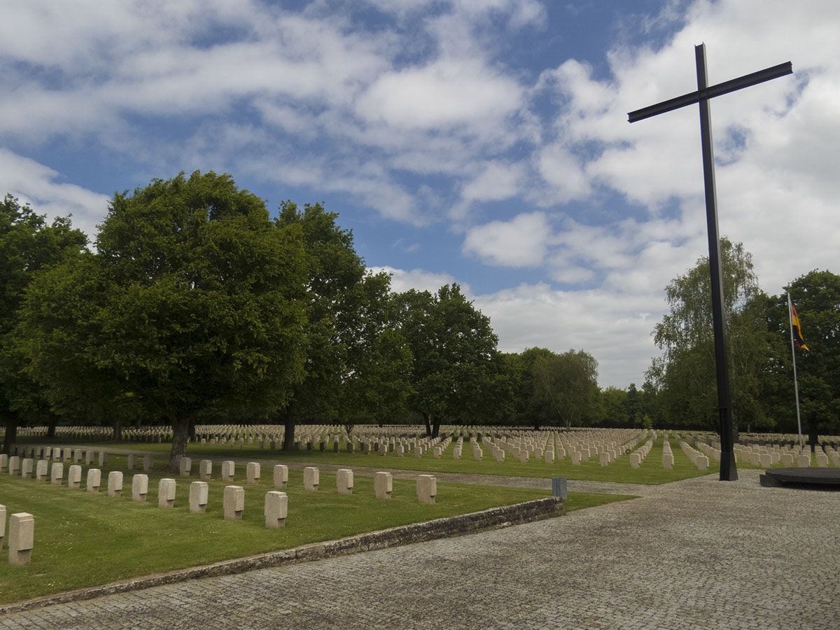 Champigny-Saint-André German War Cemetery Travel Guide