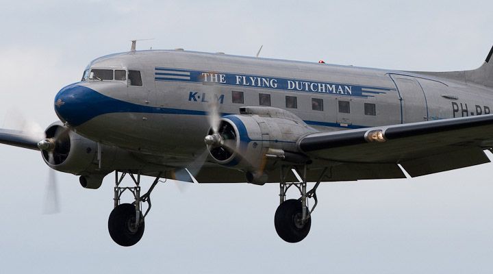 Douglas C-47 Skytrain 42-100971