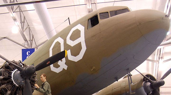 Douglas C-47 Skytrain 42-92841 "Turf and Sport Special"