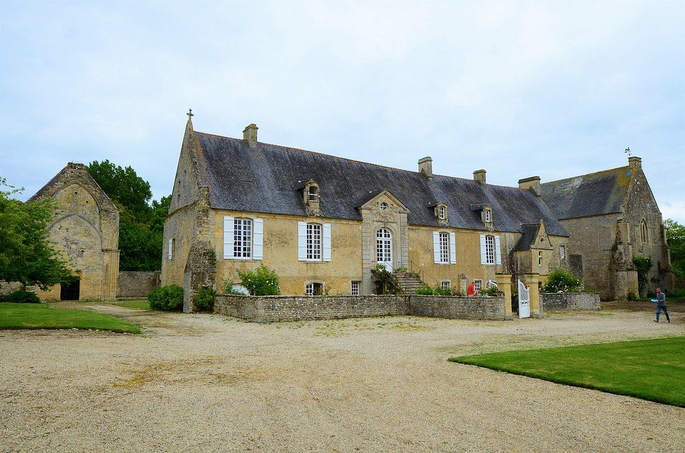 Longues-sur-Mer