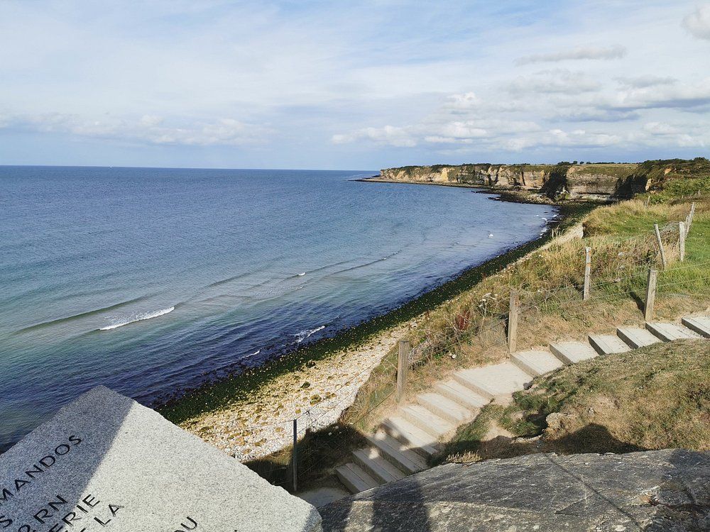 Pointe Du Hoc