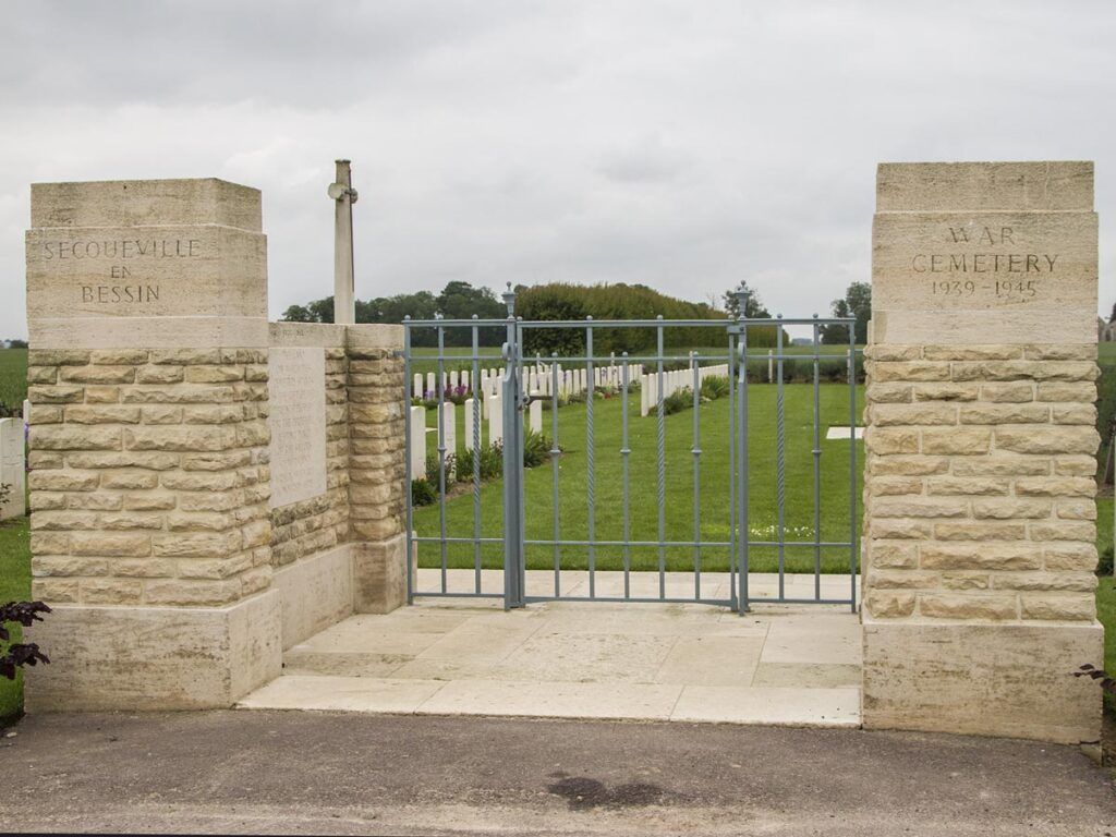 Secqueville-en-Bessin War Cemetery