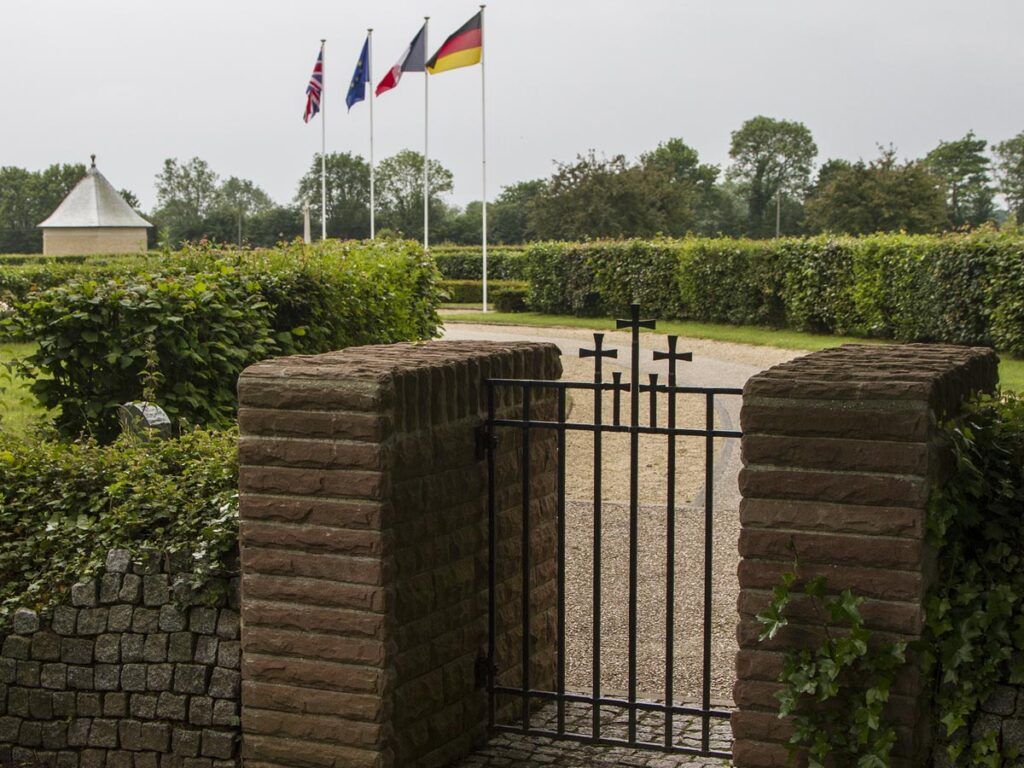 St-Désir-de-Liseux German War Cemetery