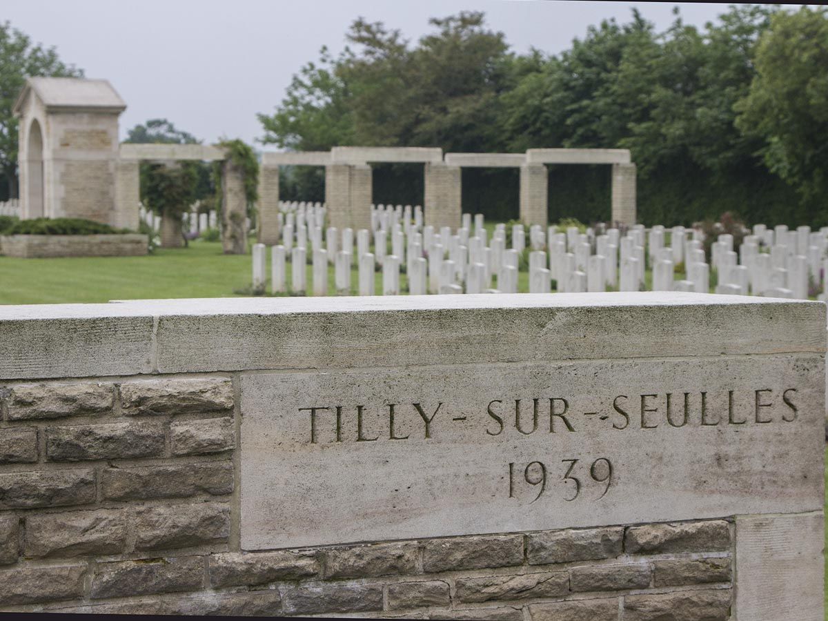 Tilly-sur-Seulles War Cemetery Travel Guide